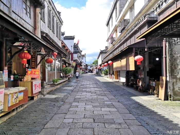 逃出安逸小乡村
